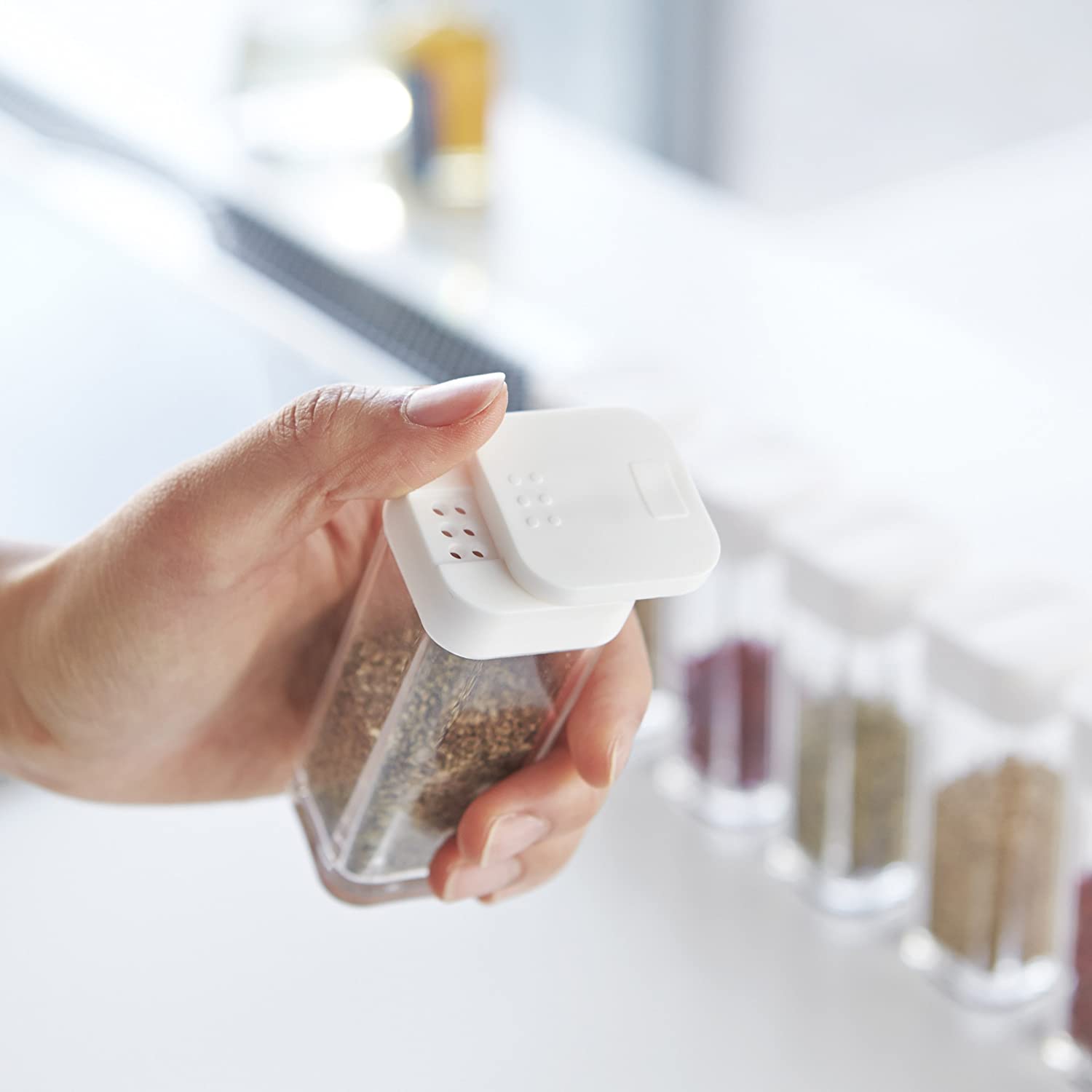 4 Pcs Spice Bottles With Rack, Seasoning Shaker Box, Transparent Storage Containers For Salt, Spices & Herbs 4 Pcs Spice Bottles With Rack, Seasoning Shaker Box, Transparent Storage Containers For Salt, Spices & Herbs